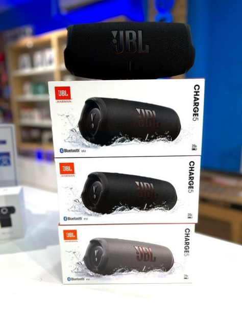 JBL CHARGE 5 PRO: EXPLOTA LA FIESTA